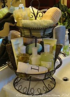 holiday Guests Basket