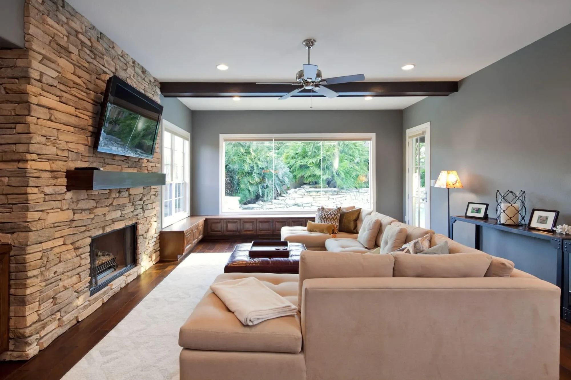Westlake Transitional - custom home by Jenkins Design Build Austin TX