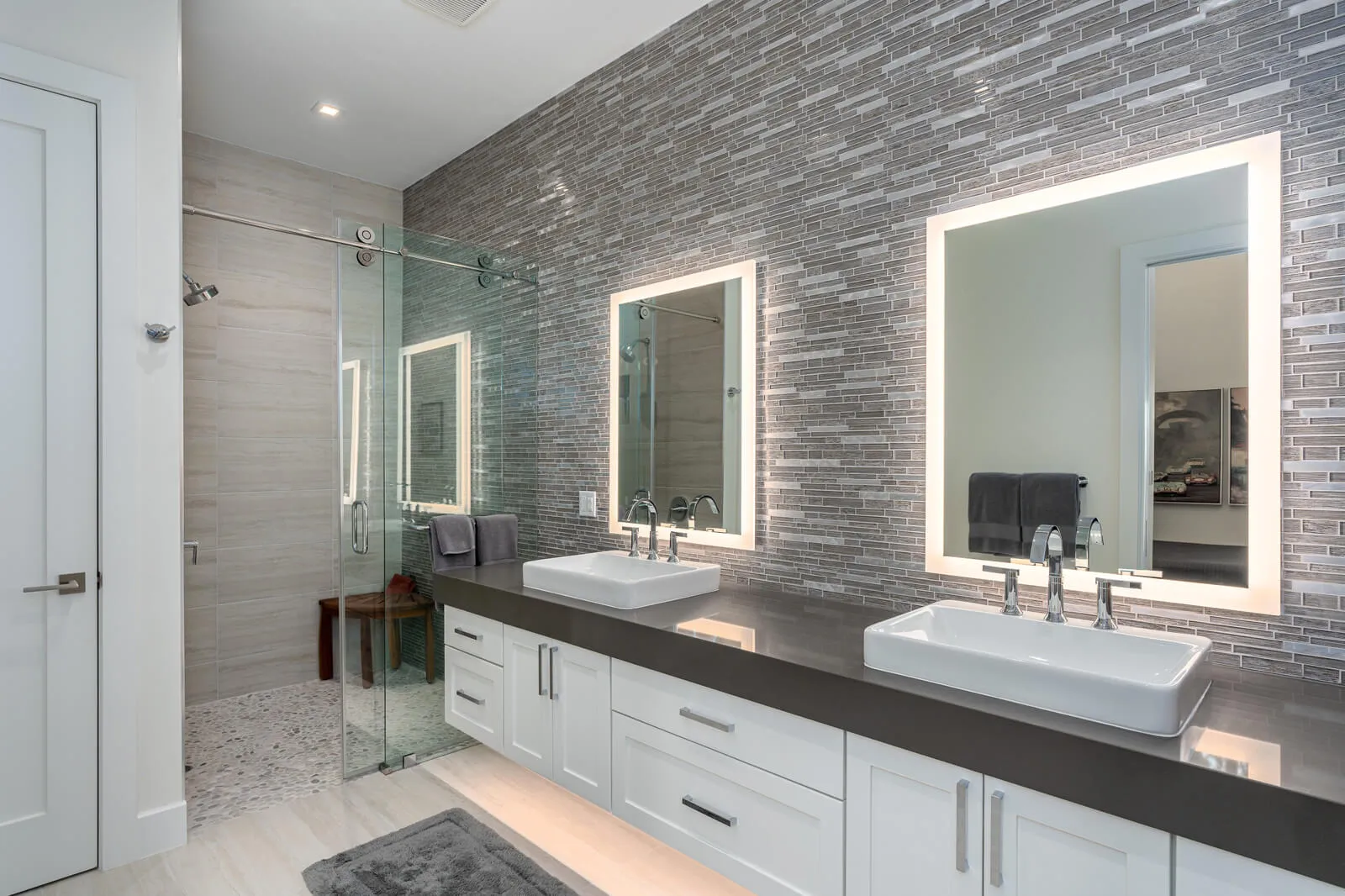Spa bathroom in guest casita