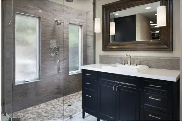 transitional style bathroom