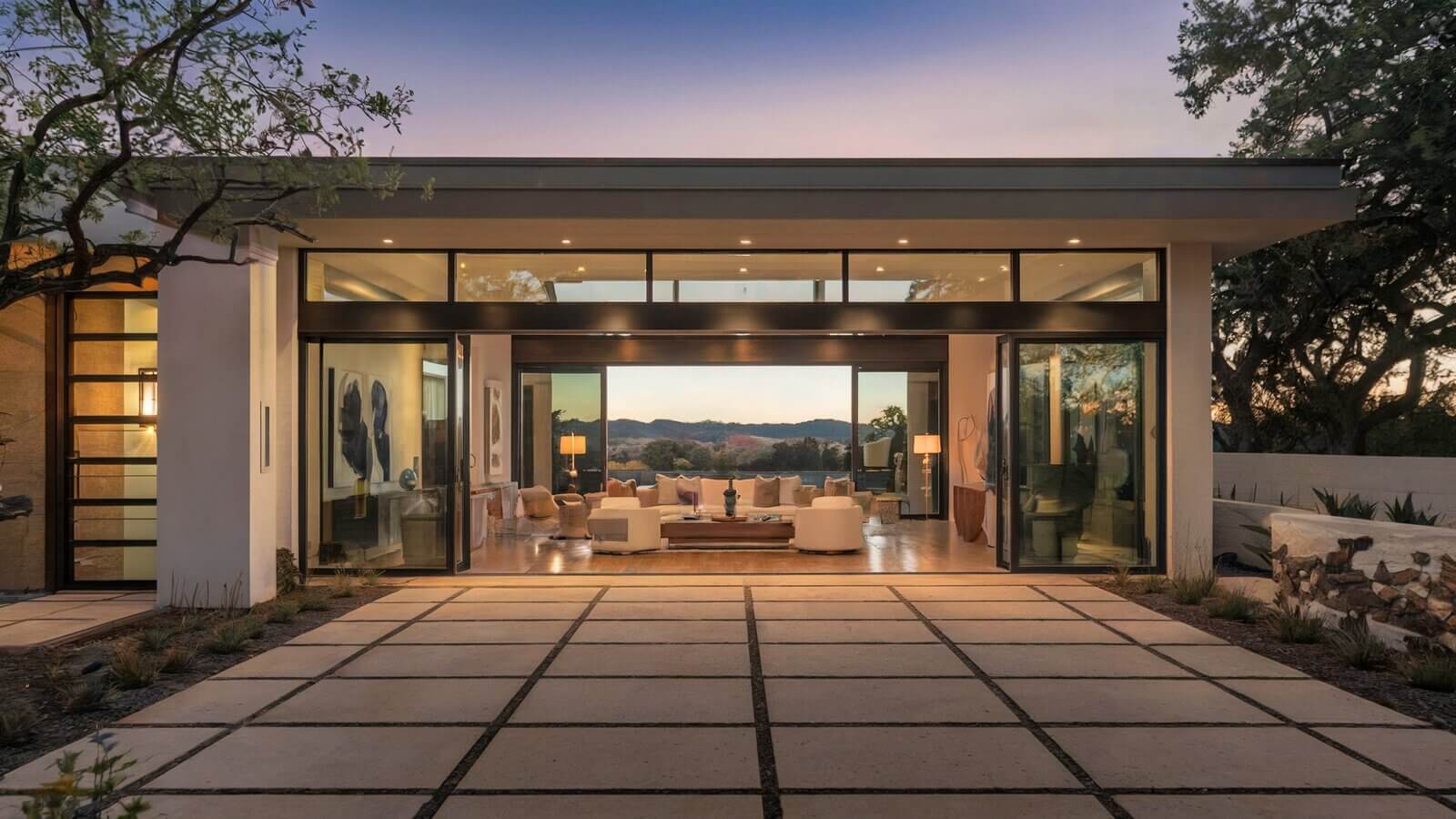 Luxury Living in West Austin: Homes with Views & Amenities